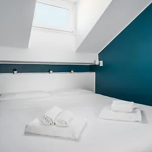 Design Attic Porta Venezia 65m2 - Self Check-in Appartamento